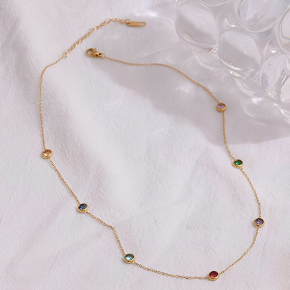 Valina – Collar de Cadena Fina Dorada Elegante