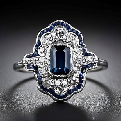 Inaya – Anillo Vintage de Plata con Cristal Azul