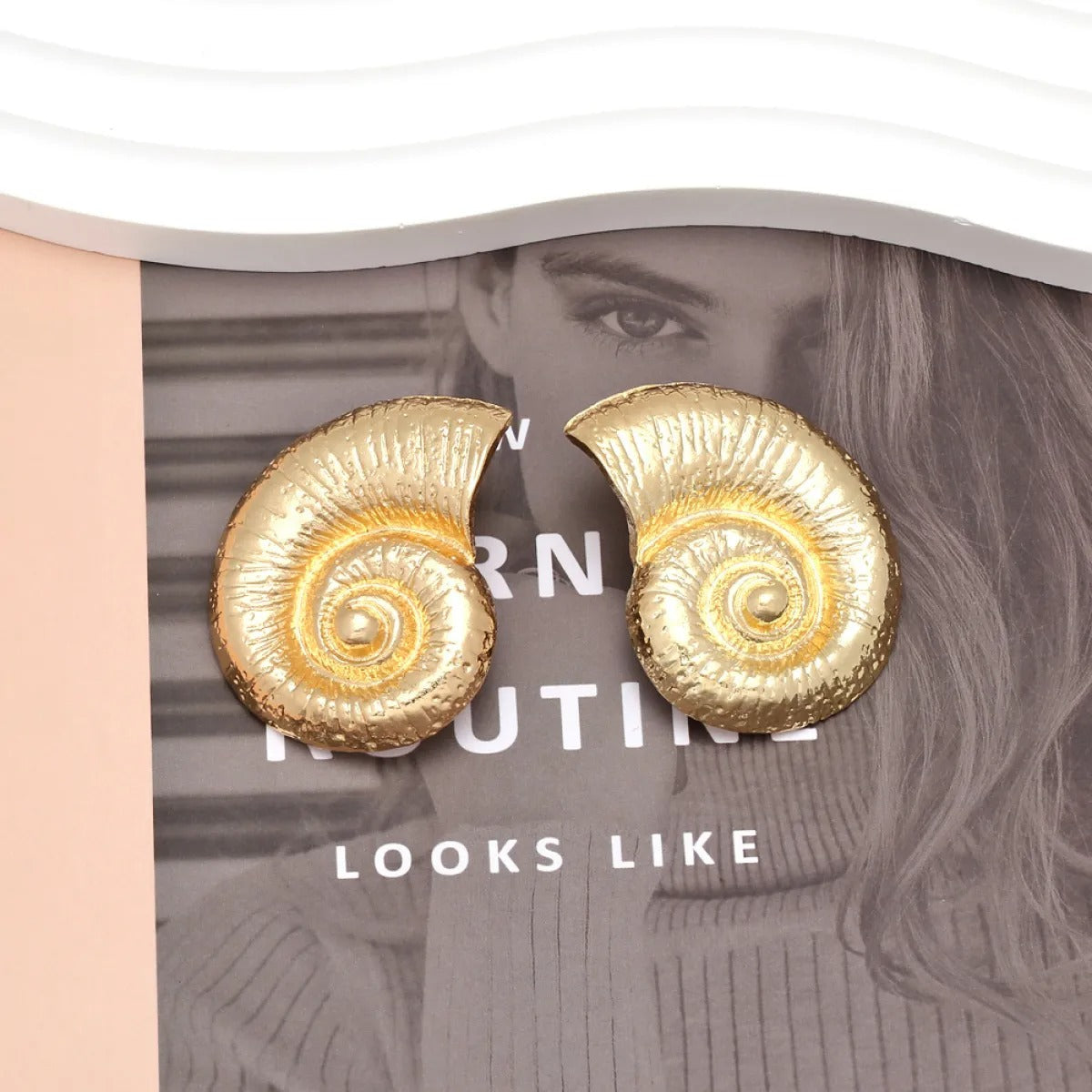 Pia – Pendientes Concha Elegantes