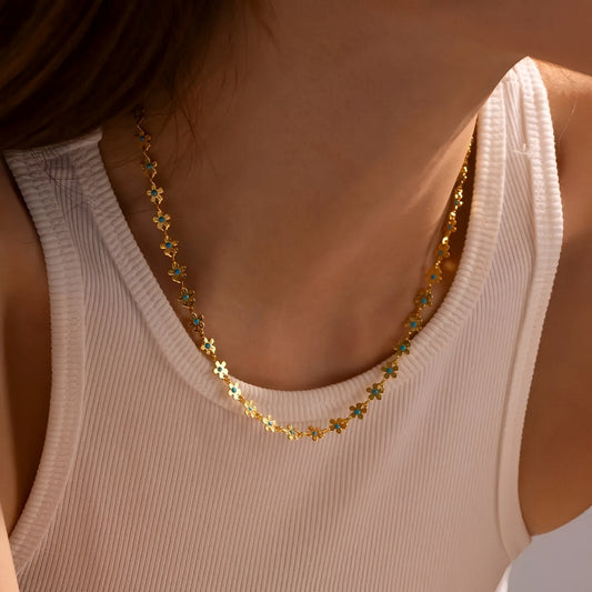 Daphne – Collar Dorado Margarita Vintage
