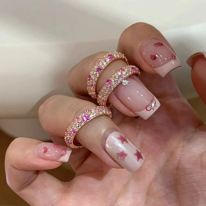 Zen – Anillo Apilado Pavimentado de Diamantes