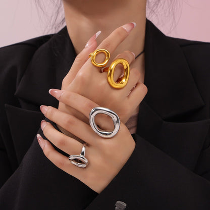 Emman – Anillo Escultórico Dorado Elegante