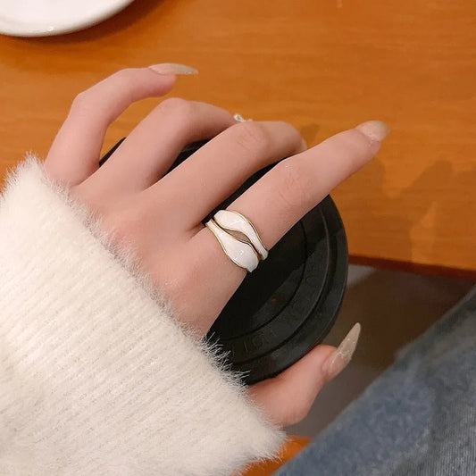 Bria – Anillo Vintage en Oro Blanco