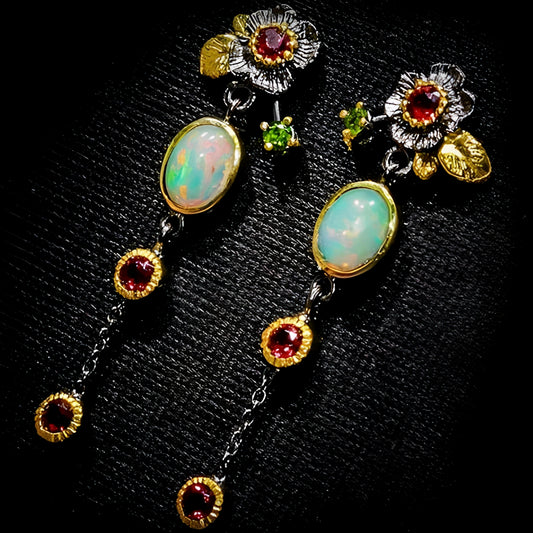 Yara – Pendientes Boho con Ópalo y Circonita Roja
