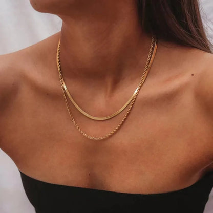 Leah – Collar Doble Cadena Estilo Snake