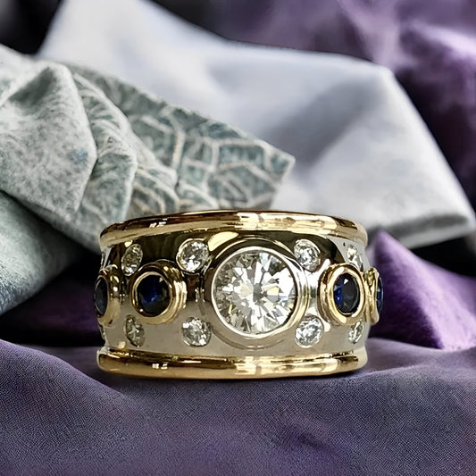Sierra – Anillo Dorado Vintage con Circonita Incrustada