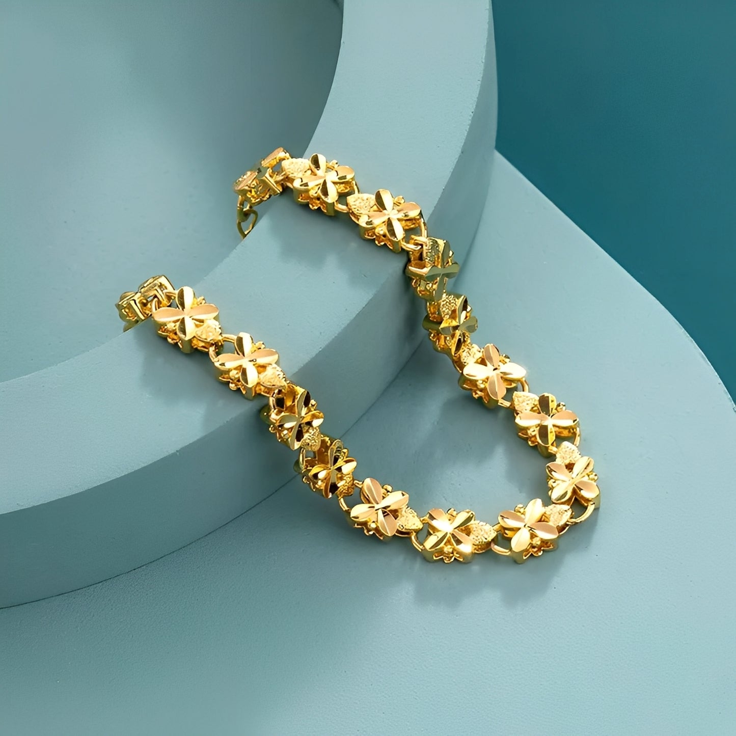 Dalia – Pulsera Vintage de Oro con Margaritas