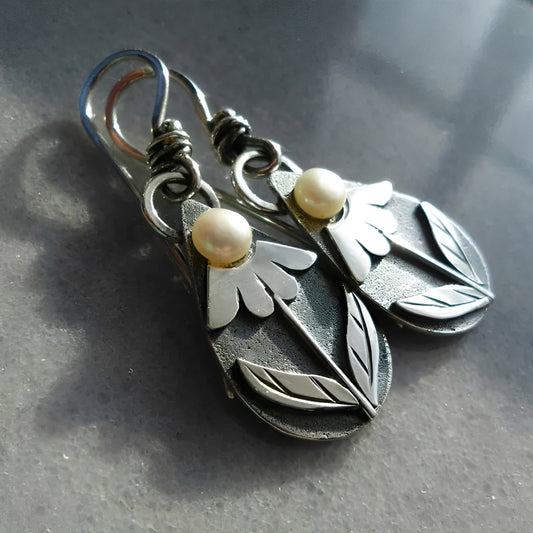 Alina – Pendientes Florales en Forma de Lágrima