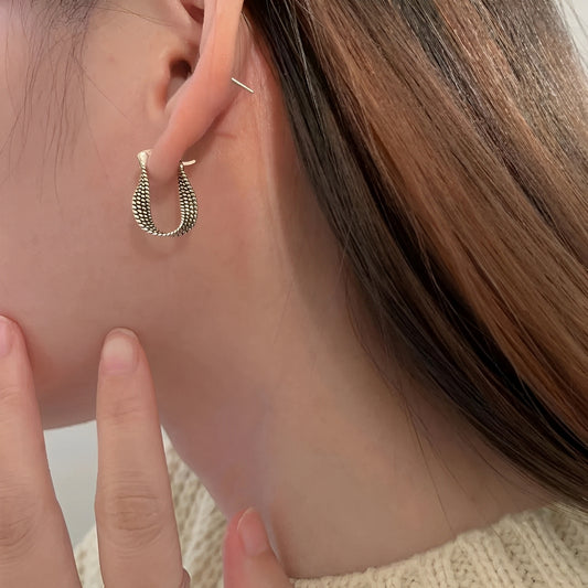 Dakota – Pendientes Vintage de Malla en Plata