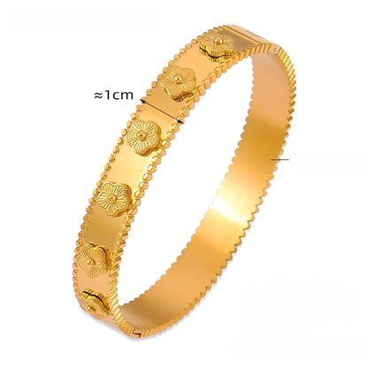 Bianca – Pulsera Floral Retro con Textura Elegante