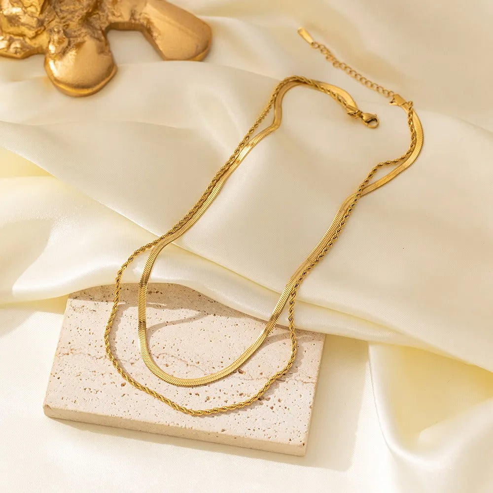 Leah – Collar Doble Cadena Estilo Snake