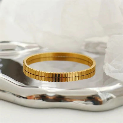 Tavi – Pulsera Dorada Harmony Elegante
