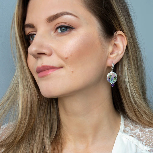 Lorna – Pendientes Boho con Cristales Morados en Plata de Ley