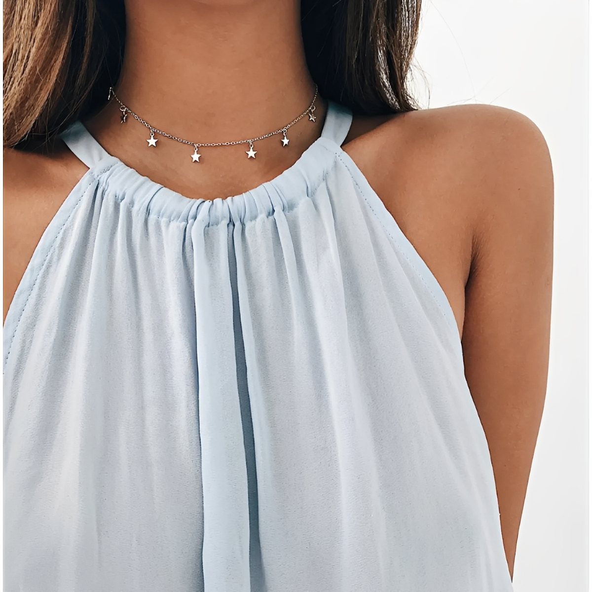 Alessia – Collar Corto con Colgante Elegante