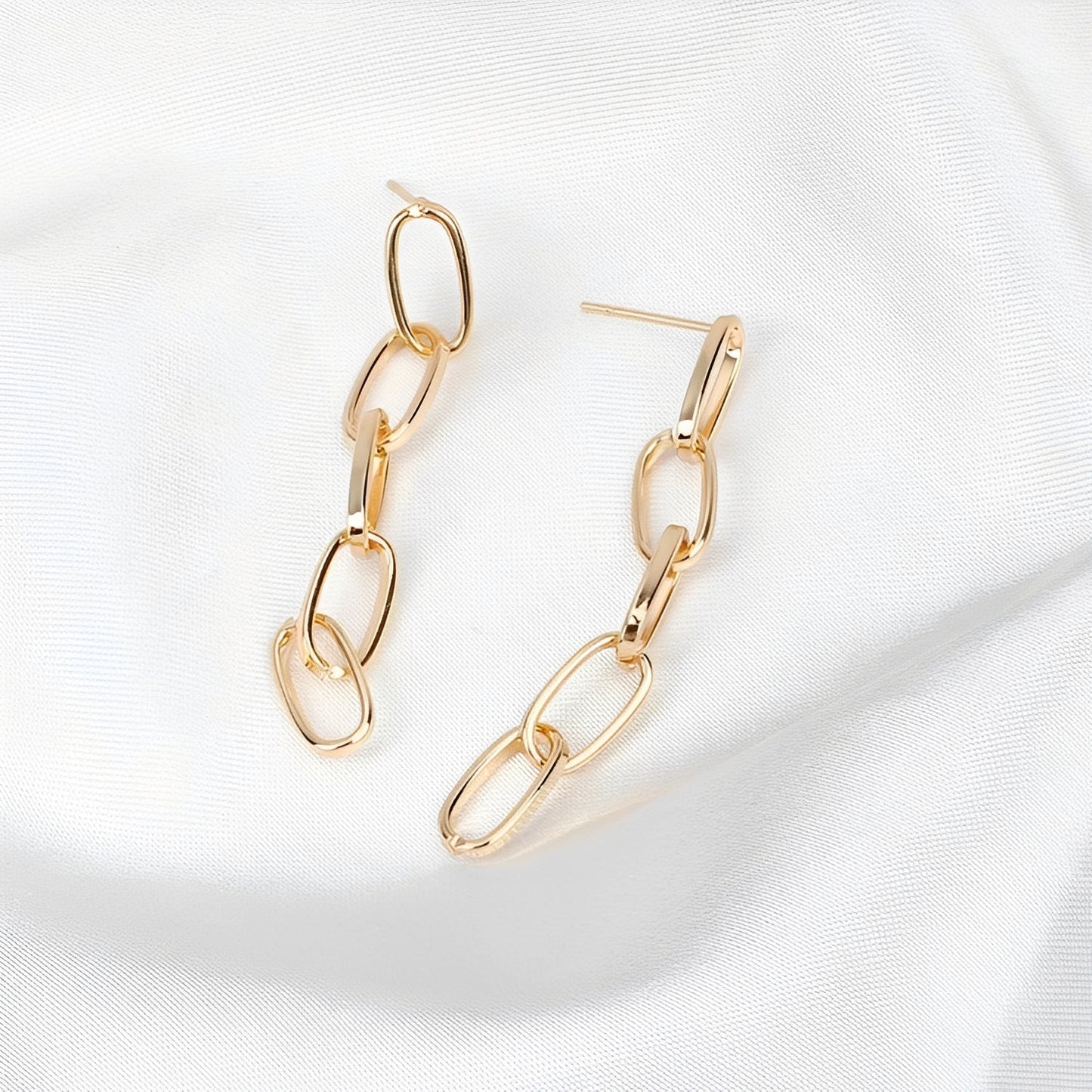 Lucia – Pendientes de Forma de Cadena