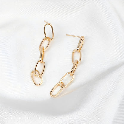 Lucia – Pendientes de Forma de Cadena