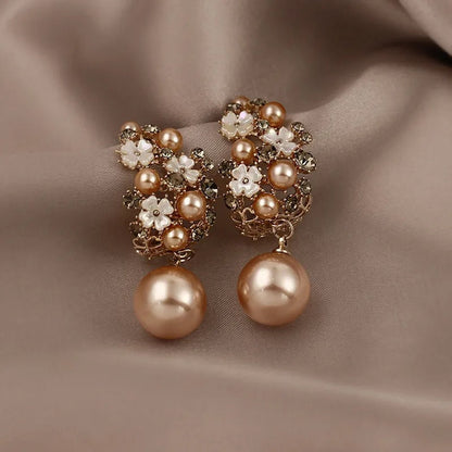 Haruko – Pendientes Flores Perlas Elegantes