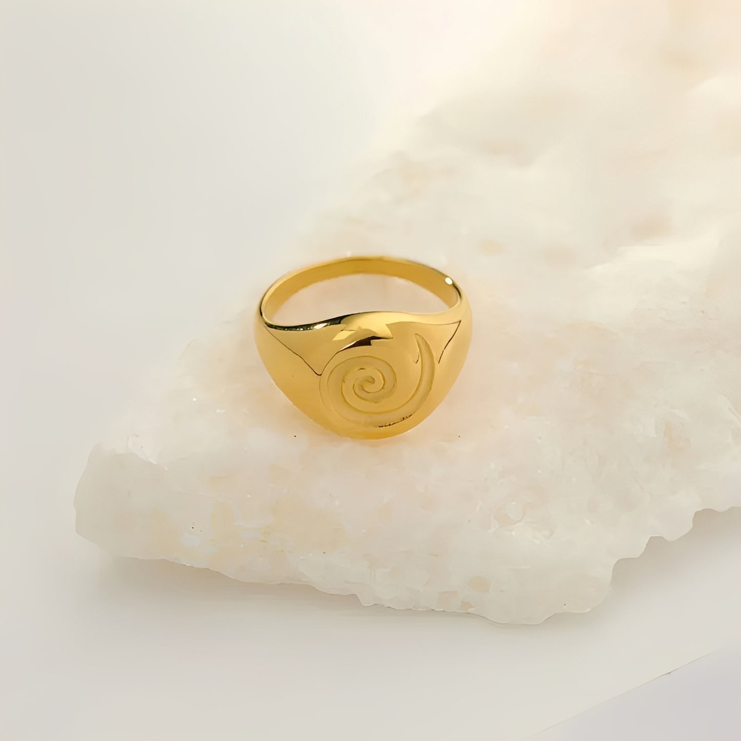 Rowena – Anillo Acero Diseño Ondulado Audaz