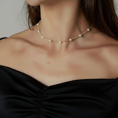 Vera – Collar Minimalista de Clavícula