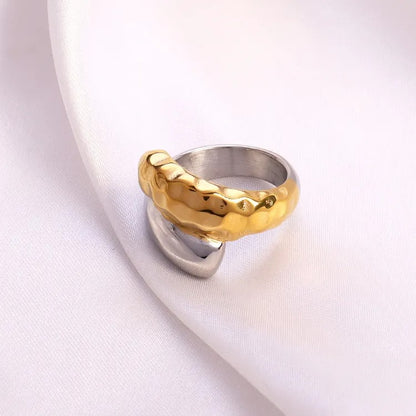 Gillian – Anillo Bicolor Entrelazado