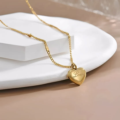 Yumi – Collar Corazón de Oro