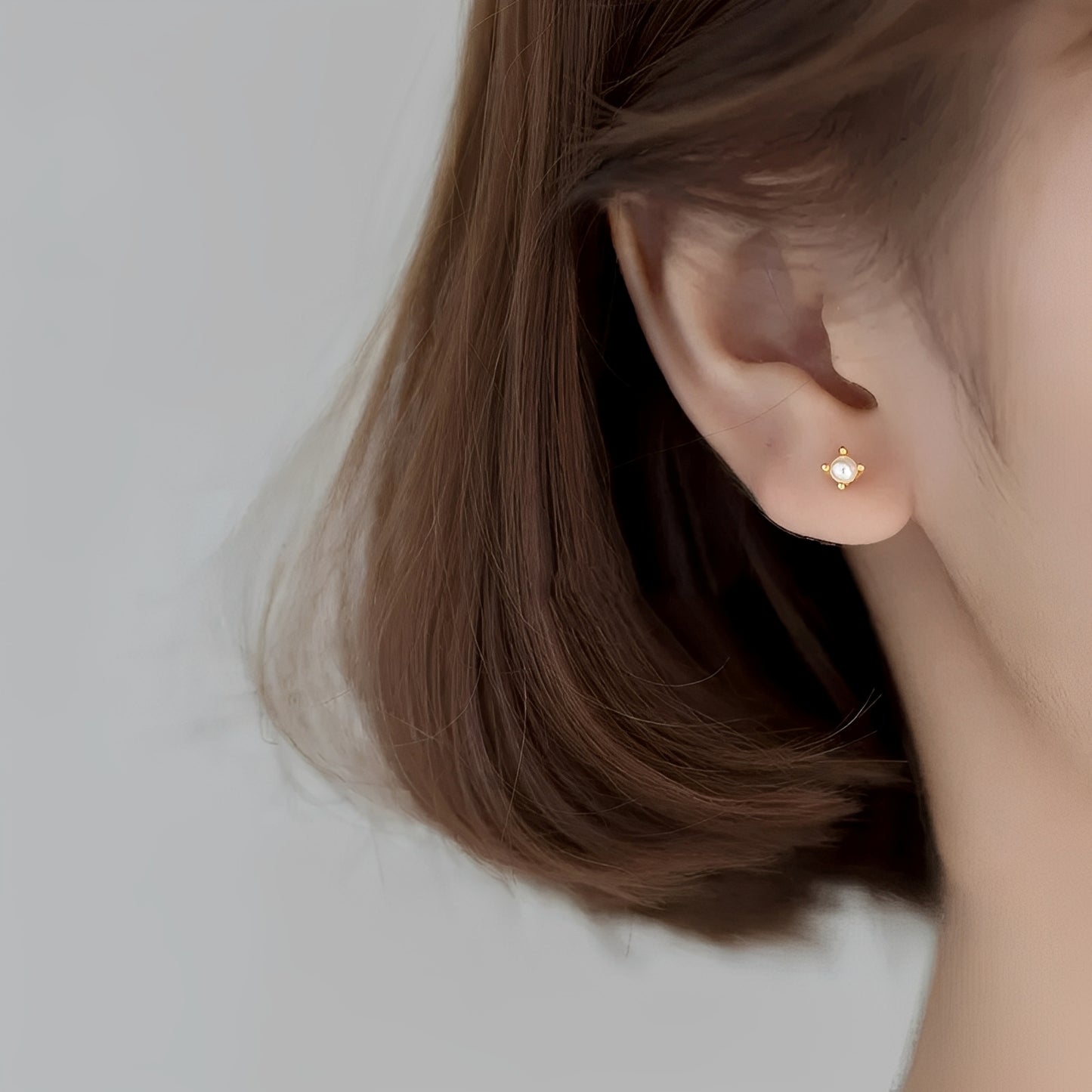 Taylor – Pendientes Pequeños con Perla Sintética