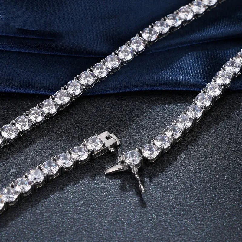 Elena – Collar Redondo de Zirconia Elegante