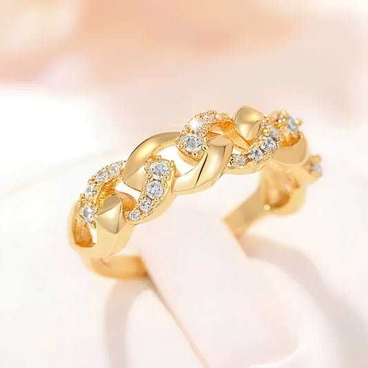 Elena – Anillo de Compromiso Elegante en Oro