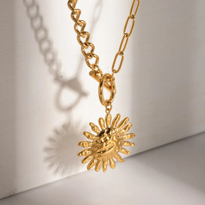 Milly – Collar Declaración Dorado Flor de Girasol