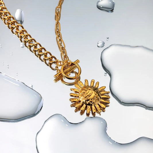 Milly – Collar Declaración Dorado Flor de Girasol