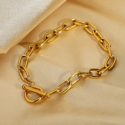 Emilia – Pulsera Dorada Cadena Ovalada