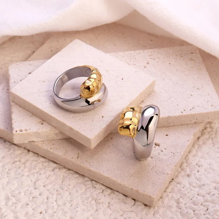 Gillian – Anillo Bicolor Entrelazado