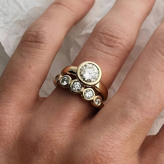 Celina – Set de Anillos Dorados Vintage con Circonitas