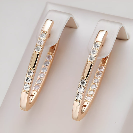 Lyssia – Pendientes Dorados Elegantes con Circonita