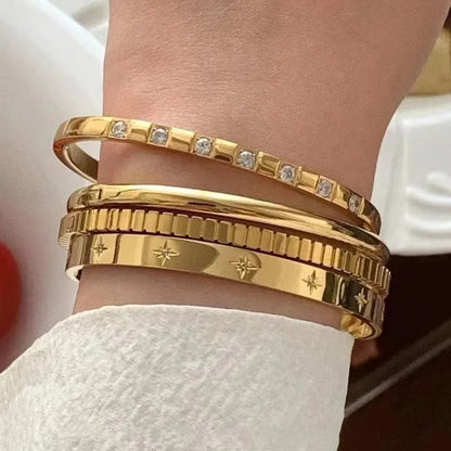 Tavi – Pulsera Dorada Harmony Elegante