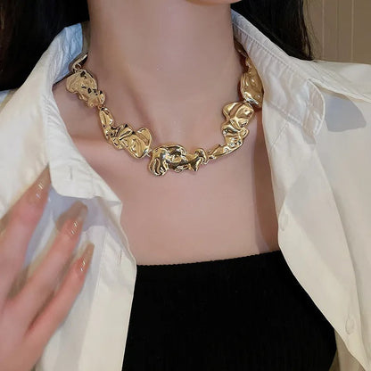 Naya – Collar Audaz Inspirado en Piedra de Lava