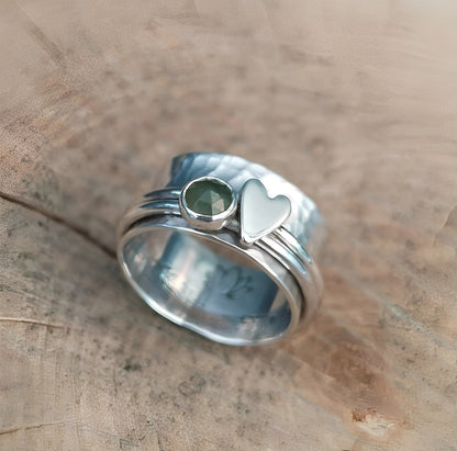 Maely – Anillo Corazón Plateado Estilo Retro