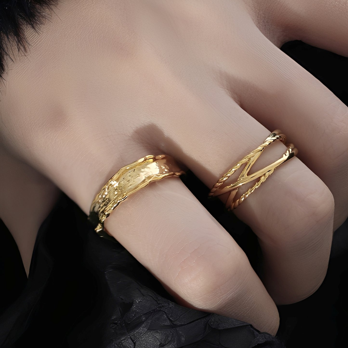 Sara – Anillo Vintage de Oro Forjado