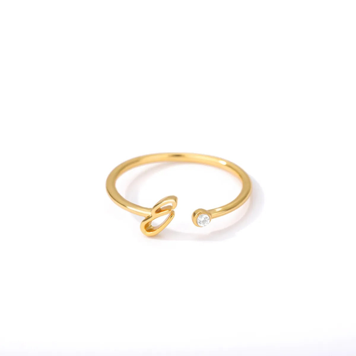 Shiela – Anillo Inicial en Acero Inoxidable Dorado