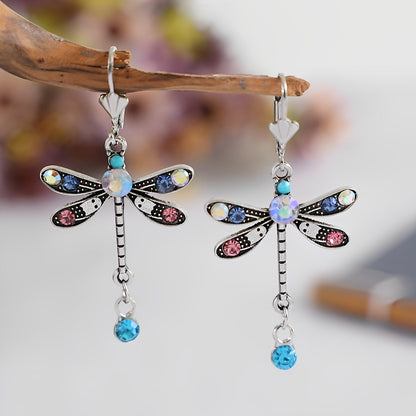 Liora – Pendientes Elegantes Libélula Esculpida