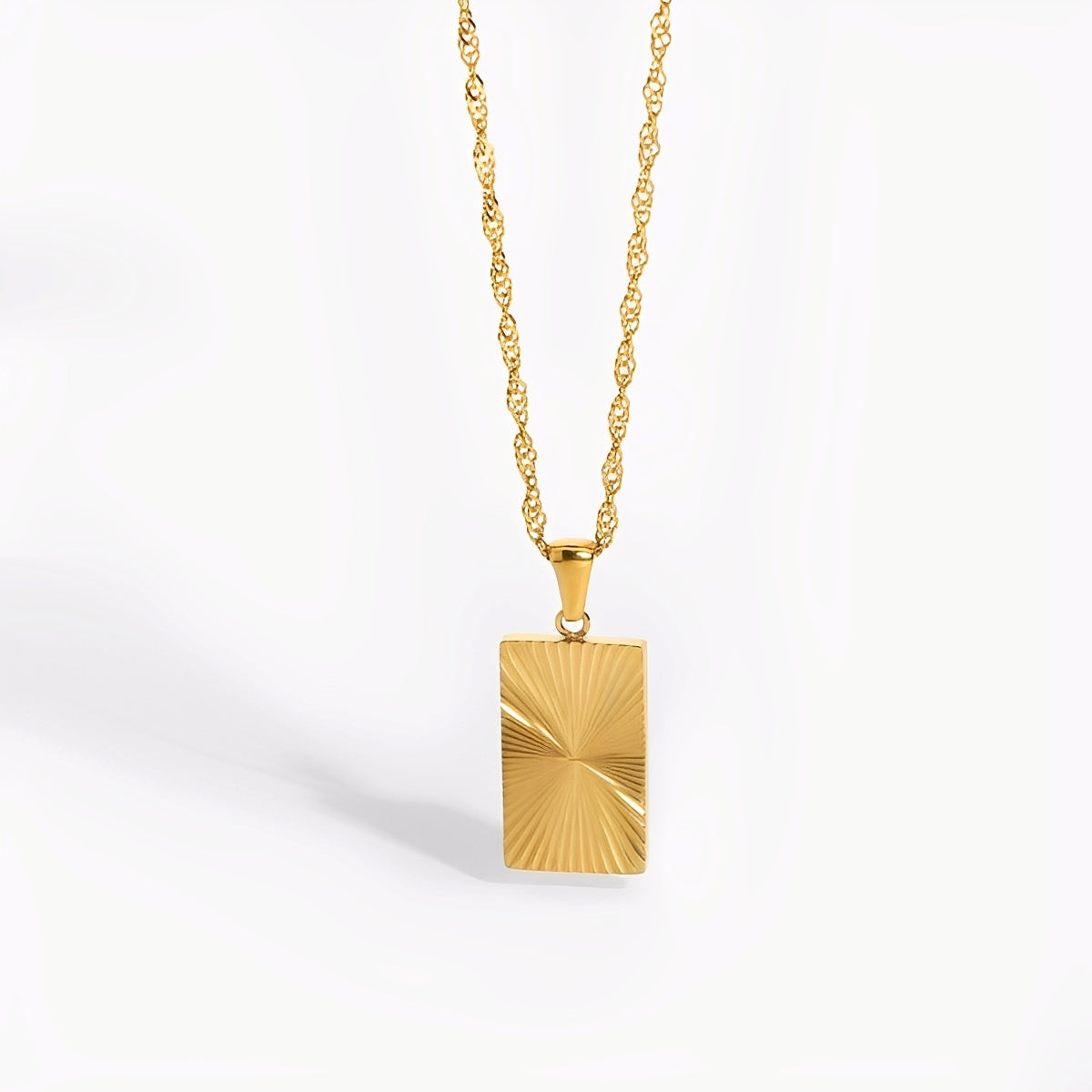 Stella - Collar Dorado con Colgante Rectangular
