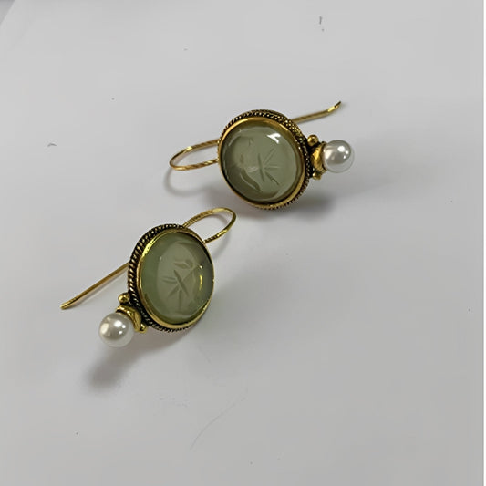 Lena – Pendientes Antiguos Piedra Verde y Perla