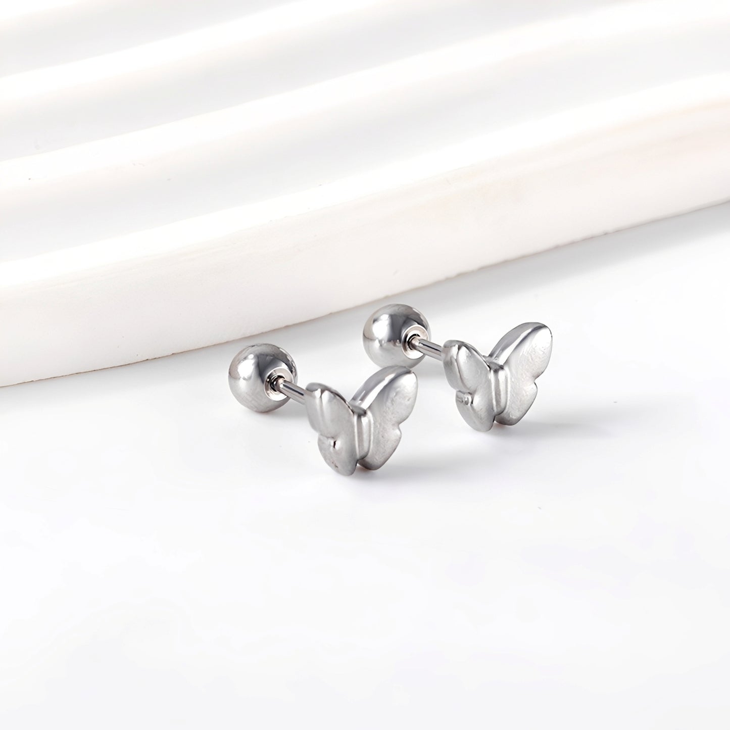 Astrid – Pendientes Mariposa Delicados