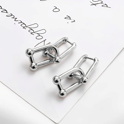 Emmie – Pendientes U Cortos Desmontables