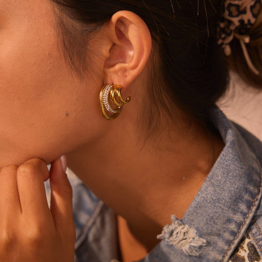 Morgan – Pendientes Aro Dorados Capas con Zirconia