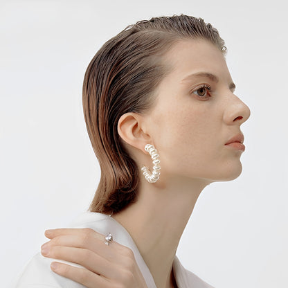 Rhia – Pendientes Aro con Perlas