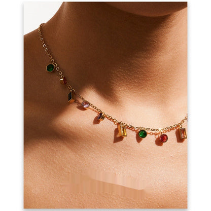 Kamille – Collar de Piedras Multicolor Elegante