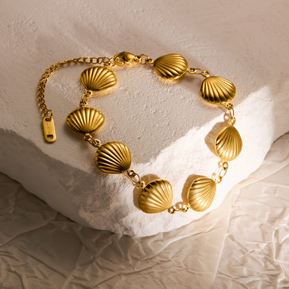 Amelia – Pulsera Corazón de Acero Elegante