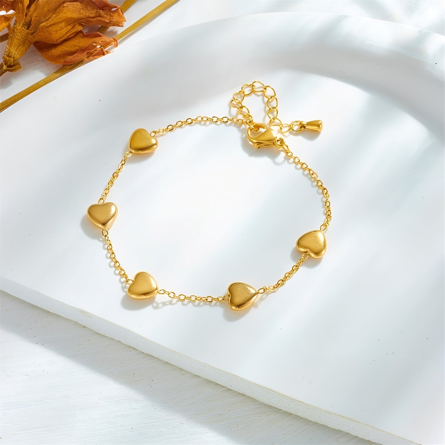Amara – Pulsera Corazones Delicados Elegante