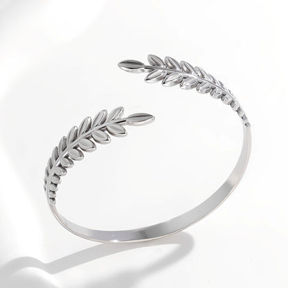 Selena – Pulsera Abierta Hojas Elegantes